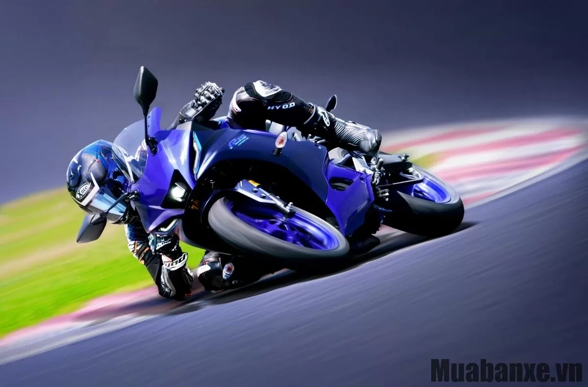 Cảm giác lái Yamaha YZF R15