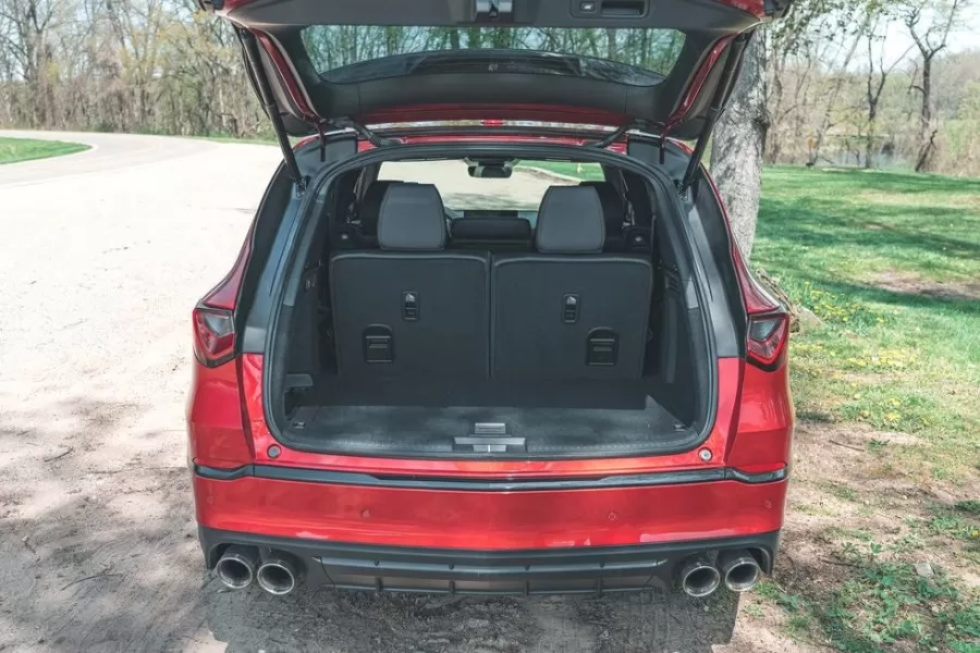 Khoang hành lý acura mdx
