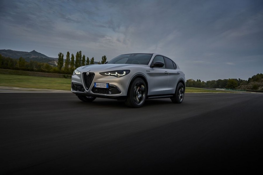 Thiết kế thân xe  alfa romeo stelvio 