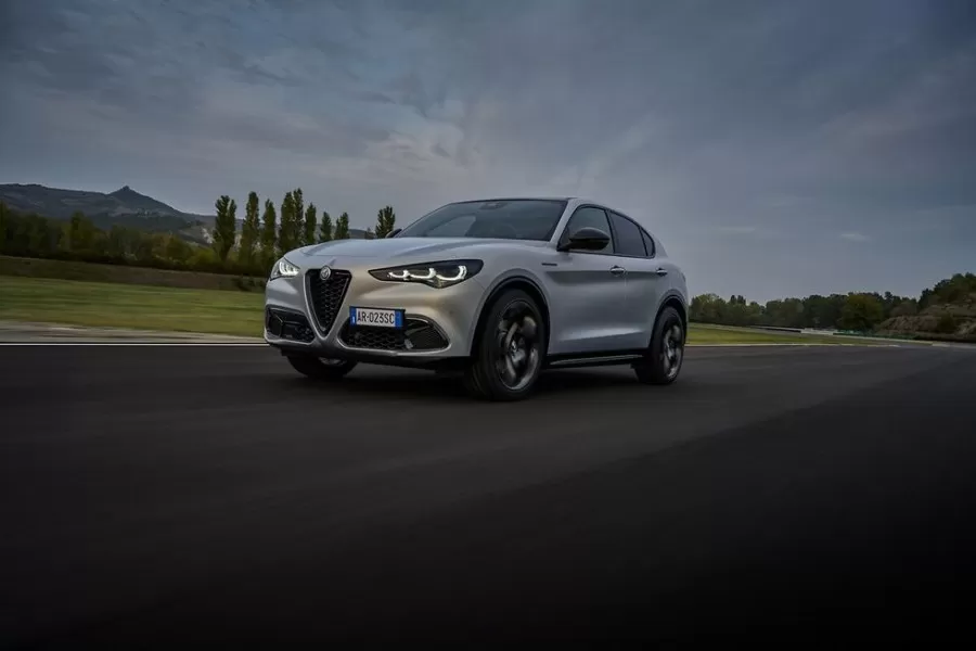 Thiết kế thân xe alfa romeo stelvio