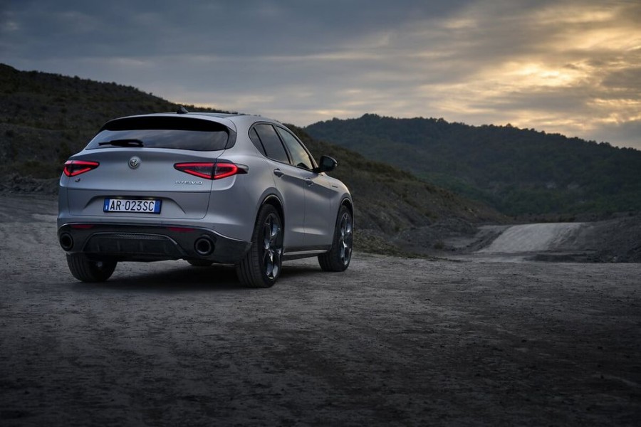 Trang bị tính năng an toàn  alfa romeo stelvio