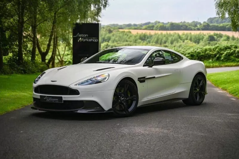 aston martin vanquish tinbanxe vn