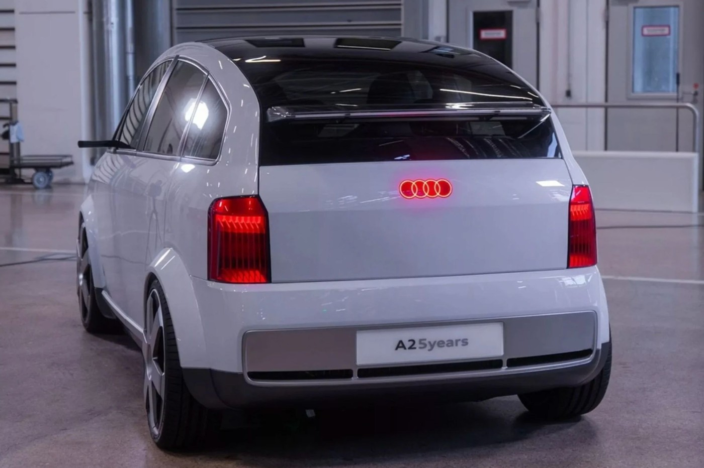 duoi xe audi a2