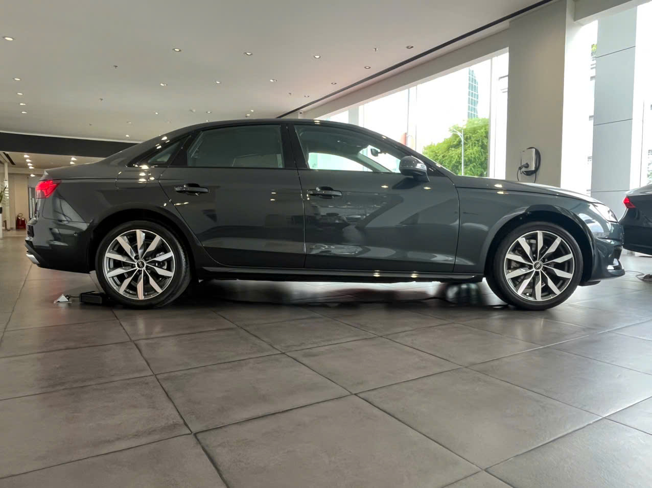 than xe audi a4