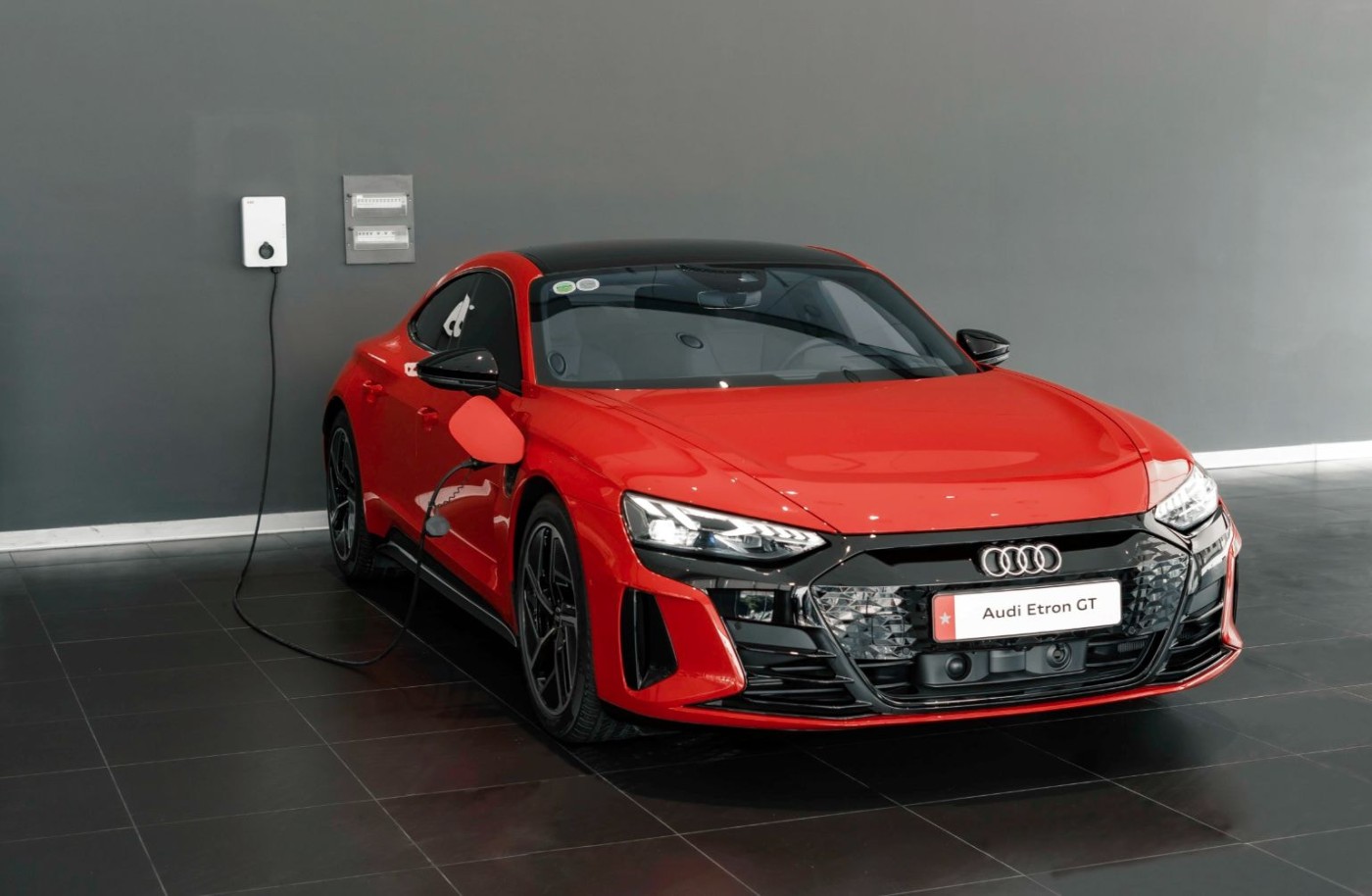 dau xe audi e tron gt