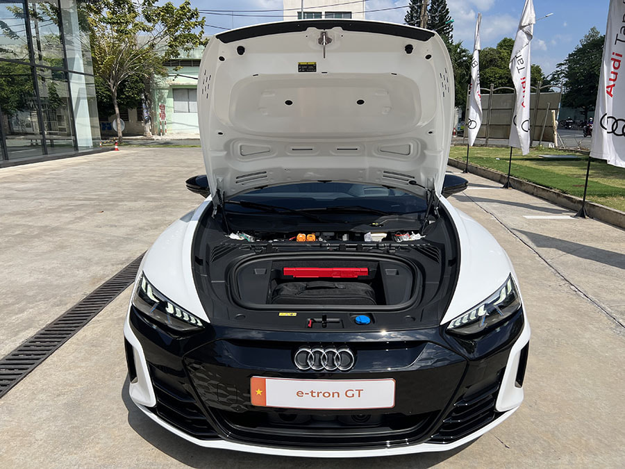 dong co audi etron gt tinbanxe vn