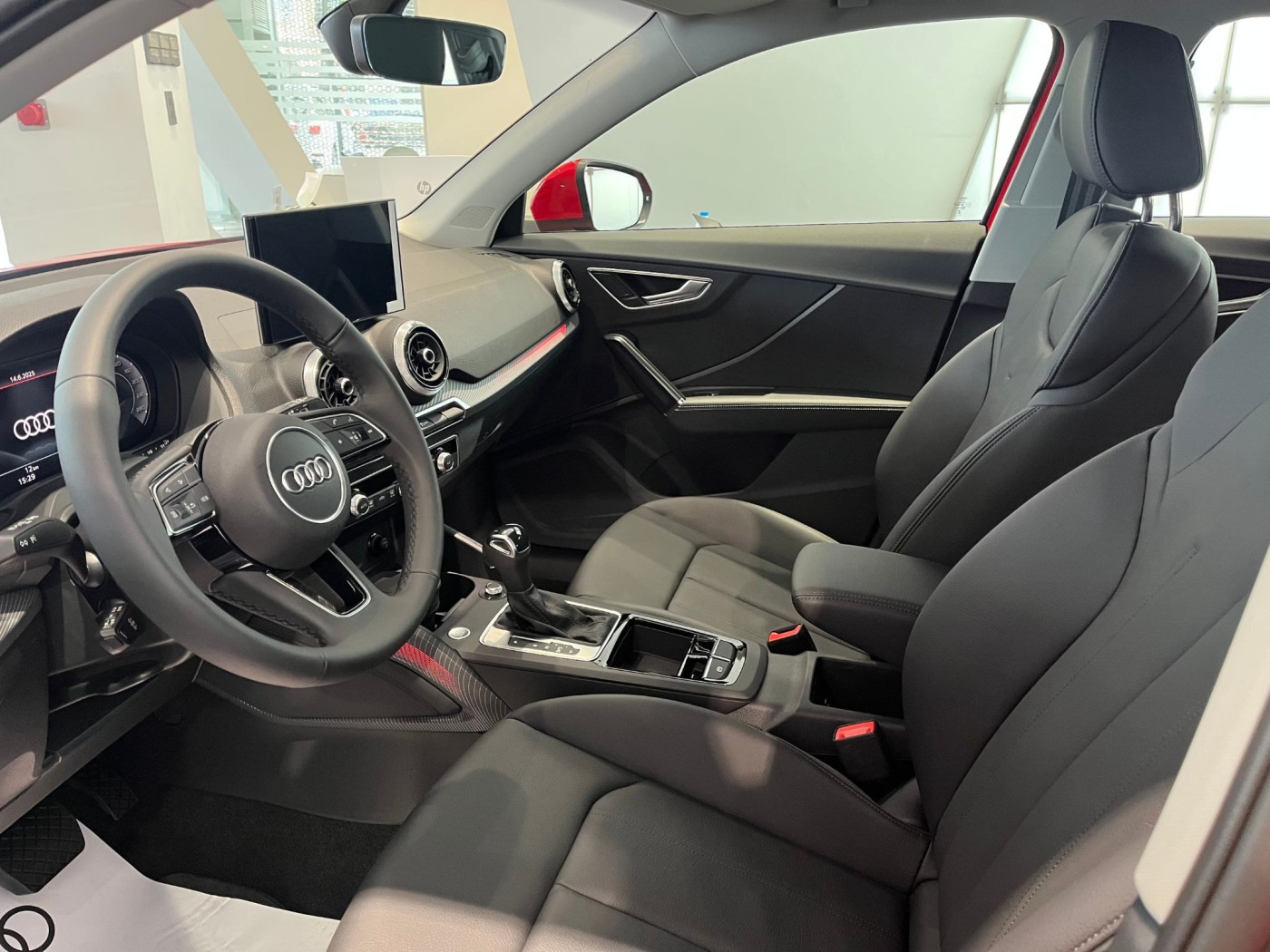 khu vuc lai xe audi q2 1 tinbanxe vn