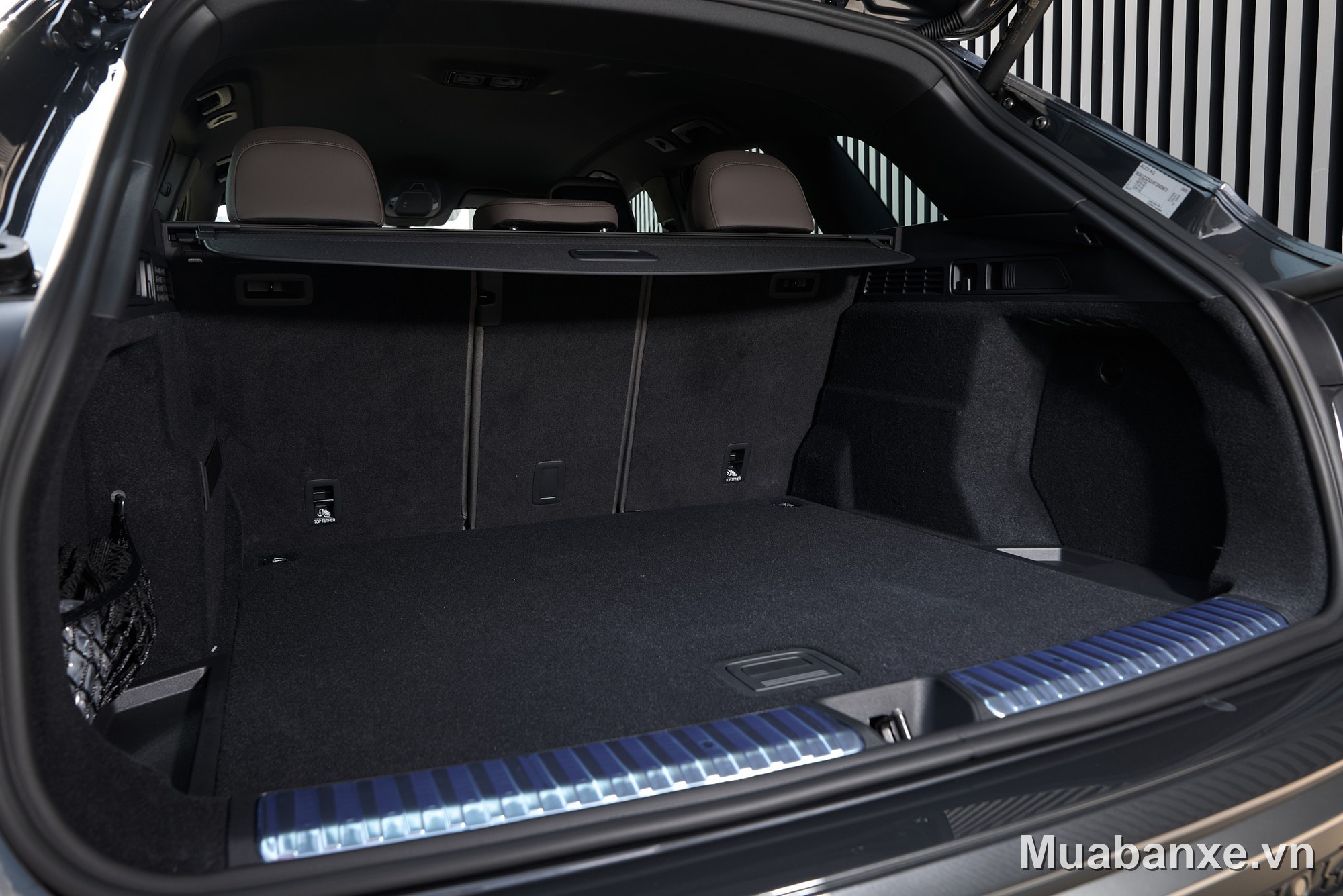 Audi Q5 2026 khoang hành lý