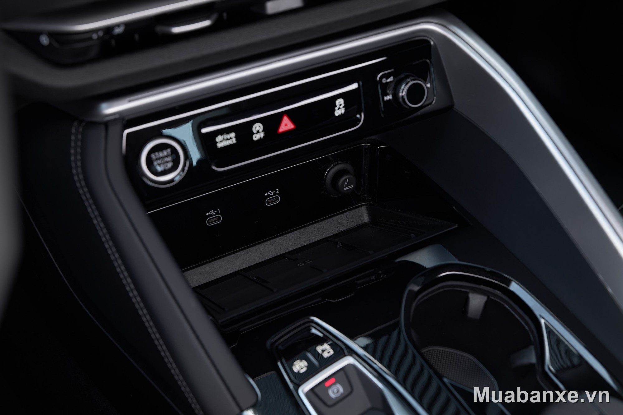 Audi Q5 2026 bệ trung tâm với các nút điều khiển