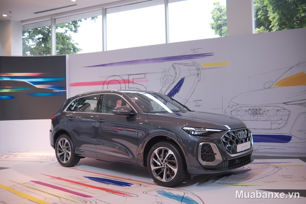 Audi Q5 2026 màu xám (chi tiết)