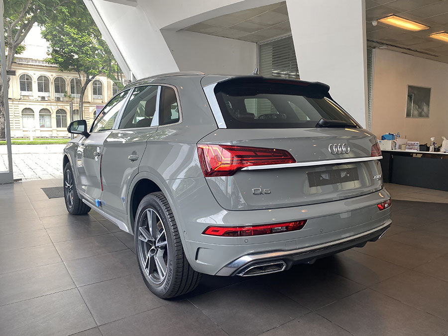 cum den sau audi q5 mau xam tinbanxe vn