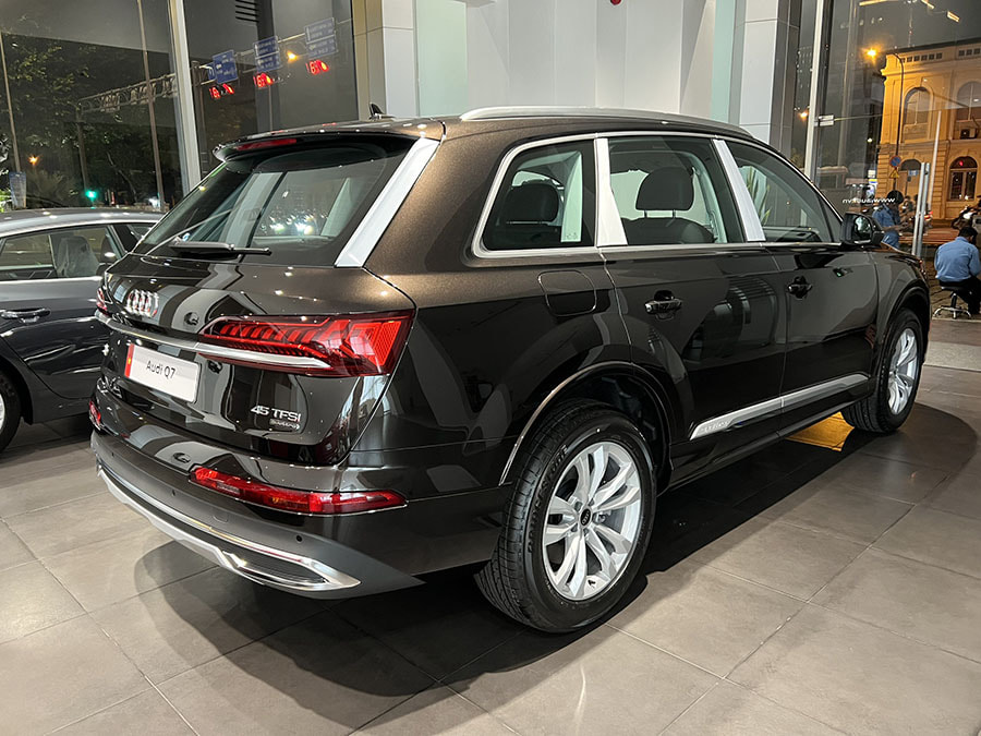 duoi xe audi q7 tinbanxe vn