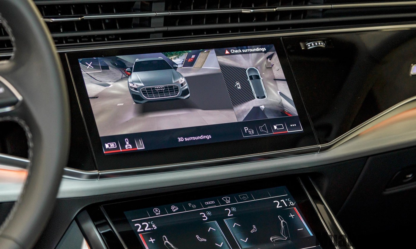 man hinh tren xe audi q8
