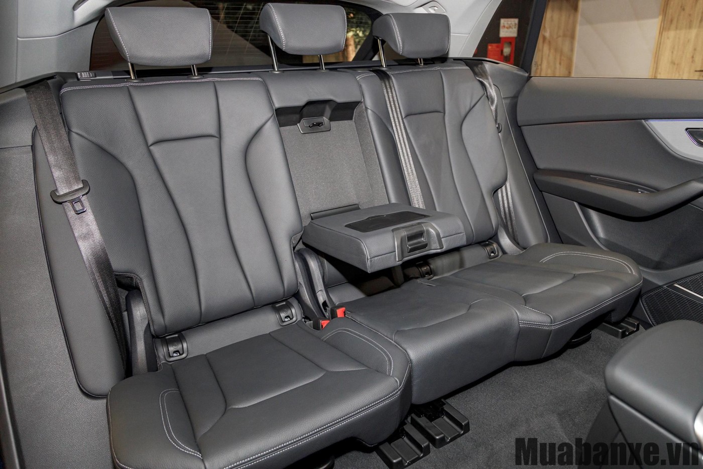thiet ke hang ghe sau tren xe audi q8