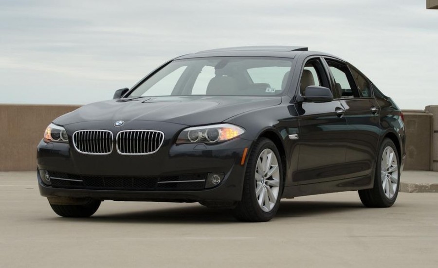 Thiết kế thân xe bmw 528i 