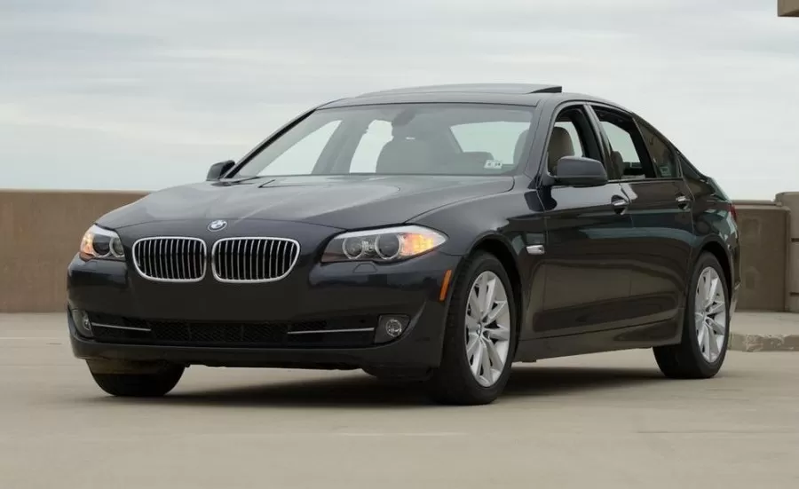 Thiết kế thân xe bmw 528i