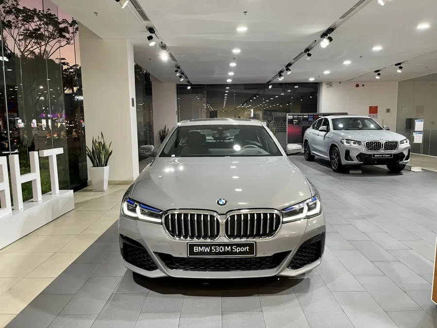 Thiết kế đầu xe bmw 530i