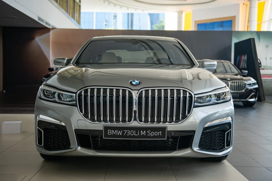 Thiết kế đầu xe bmw 730li 