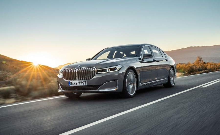 Thiết kế đầu xe bmw 750li