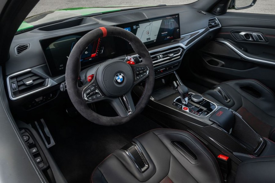 Thiết kế vô lăng và táp lô bmw m3