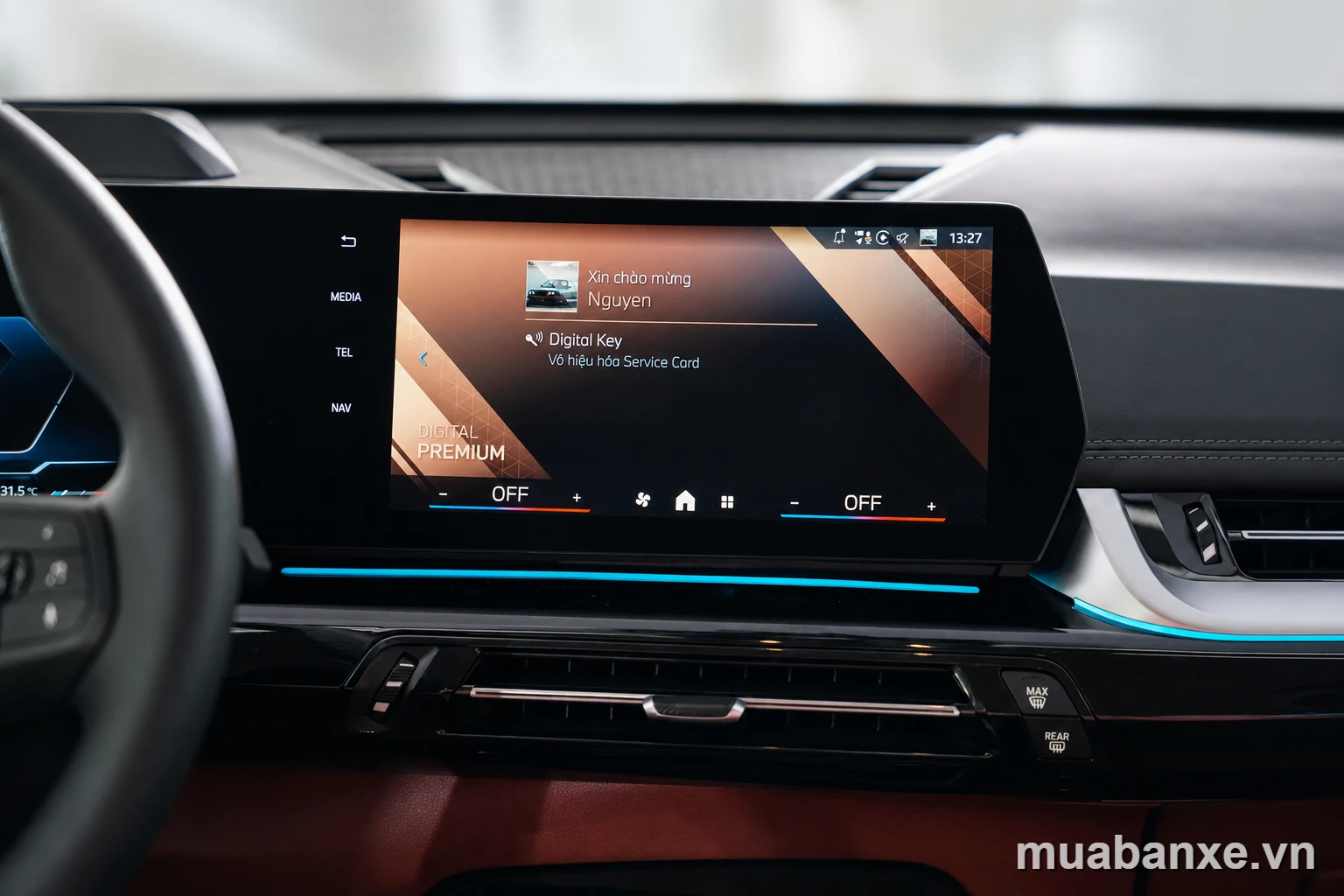 Cận cảnh màn hình BMW X1