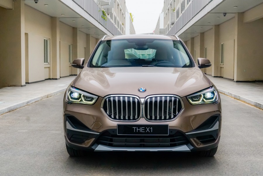 Thiết kế đầu xe bmw x1 