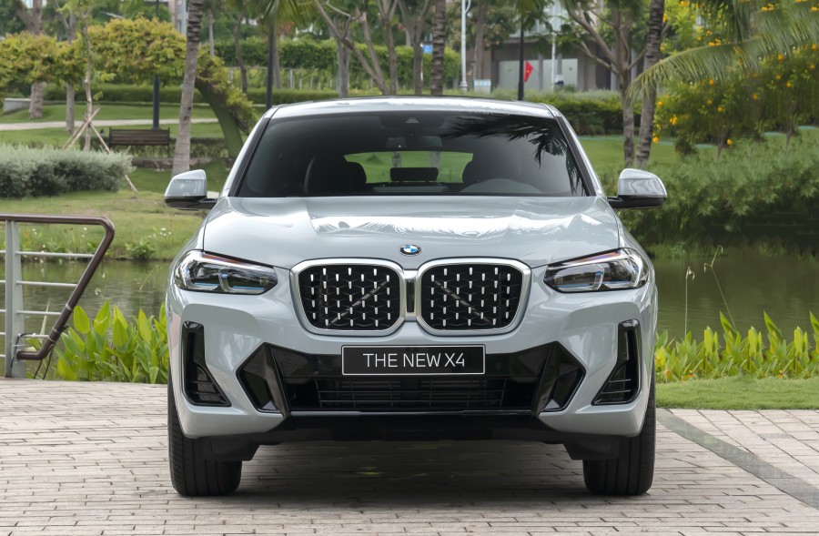 Thiết kế đầu xe bmw x4 