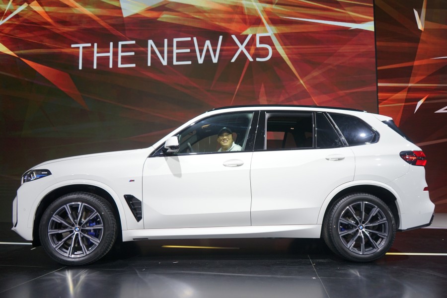 Thiết kế thân xe bmw x5 