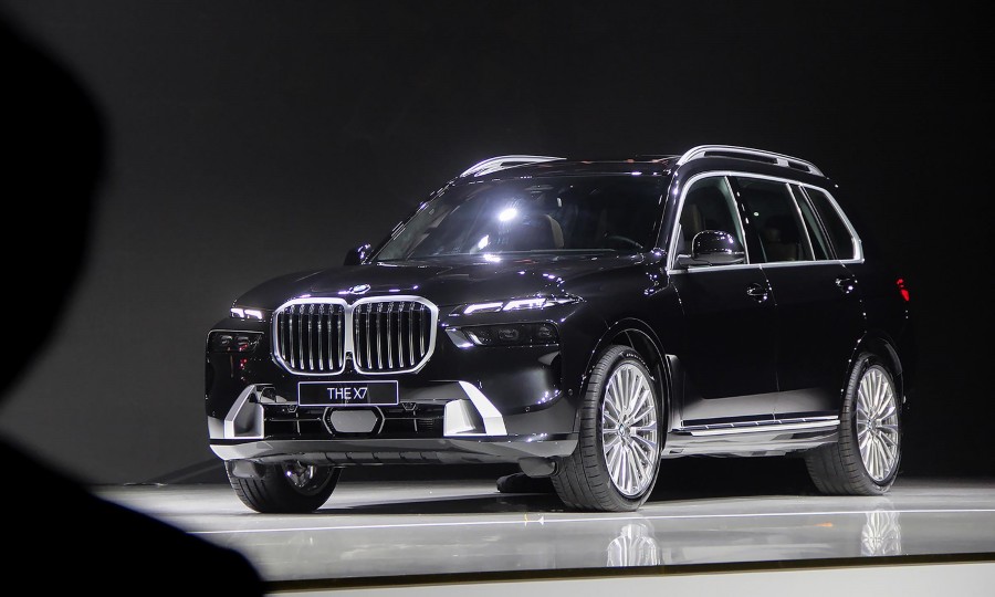 Thiết kế thân xe bmw x7 