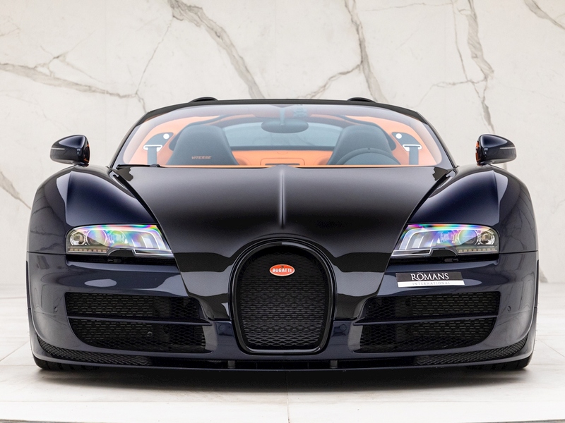 Thiết kế đầu xe bugatti veyron