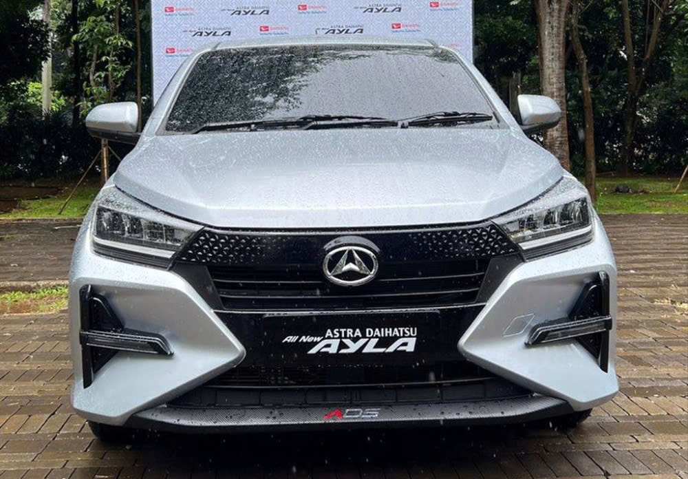 dau xe daihatsu ayla tinbanxe vn
