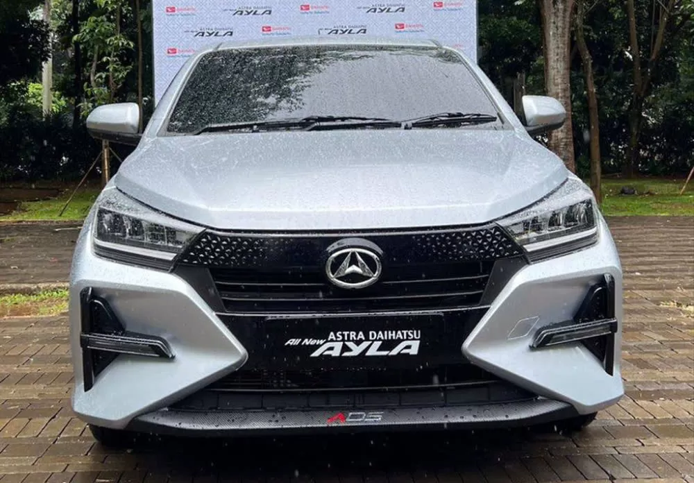 dau xe daihatsu ayla tinbanxe vn