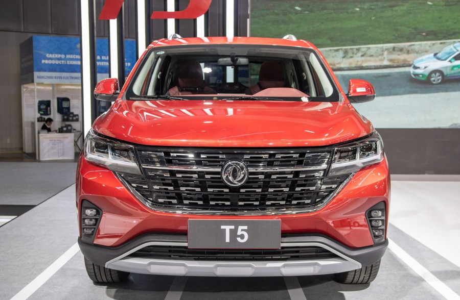 Thiết kế đầu xe dongfeng t5 