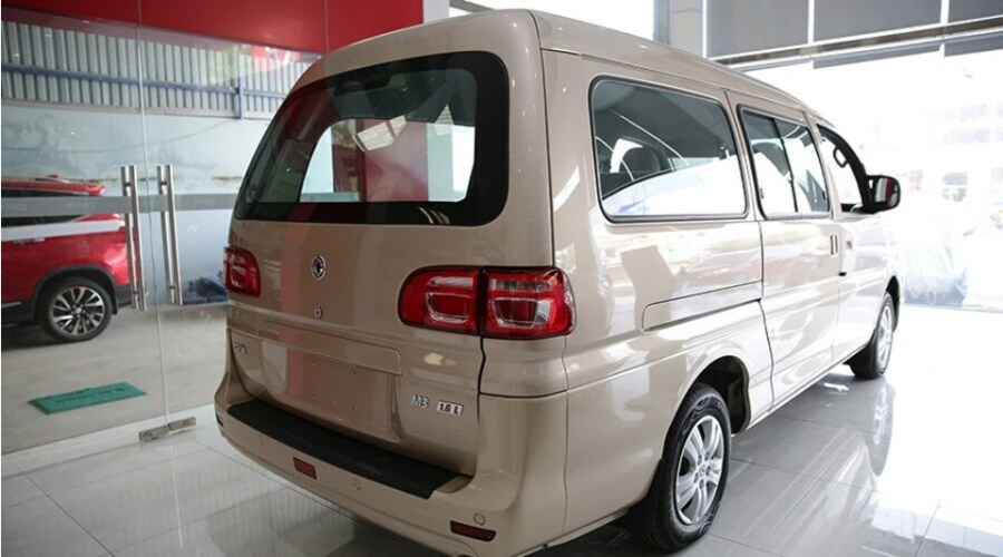 Thiết kế đuôi xe dongfeng m3 