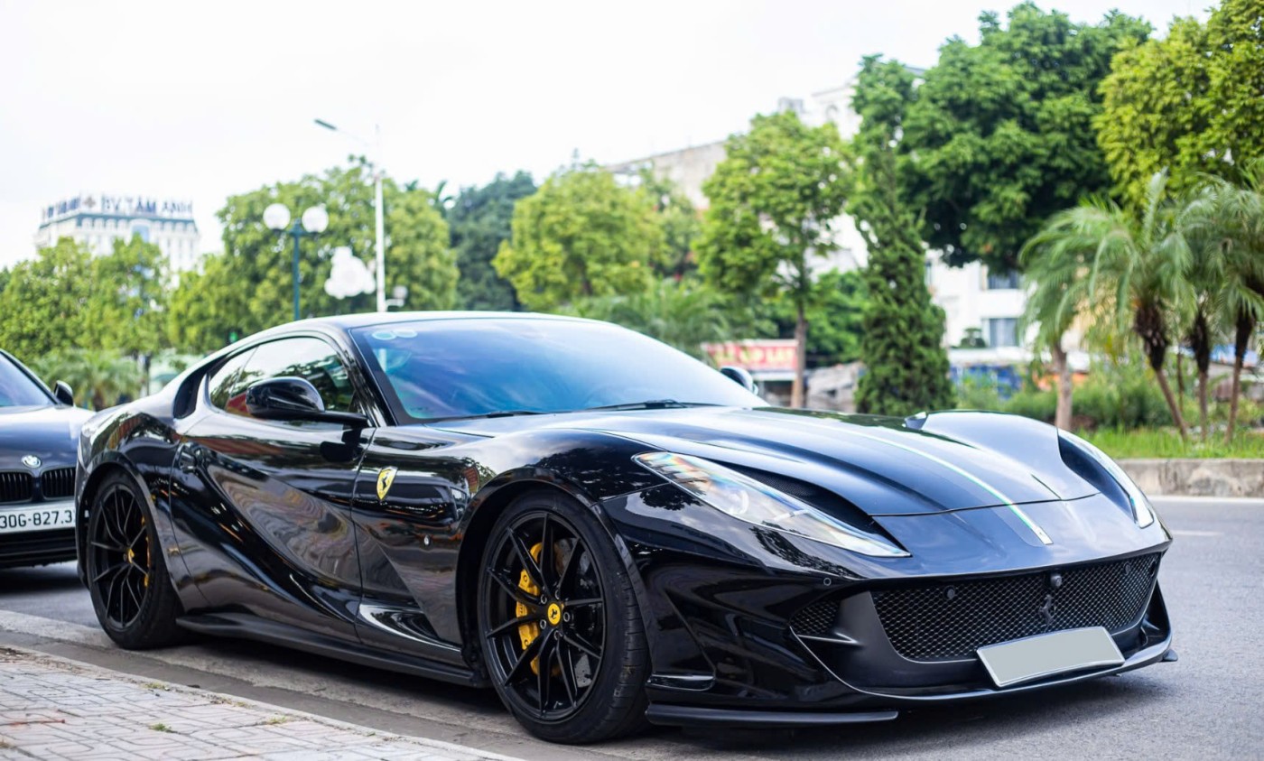 ferrari 812 superfast tinbanxe vn