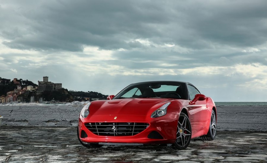 Thiết kế đầu xe ferrari california t 