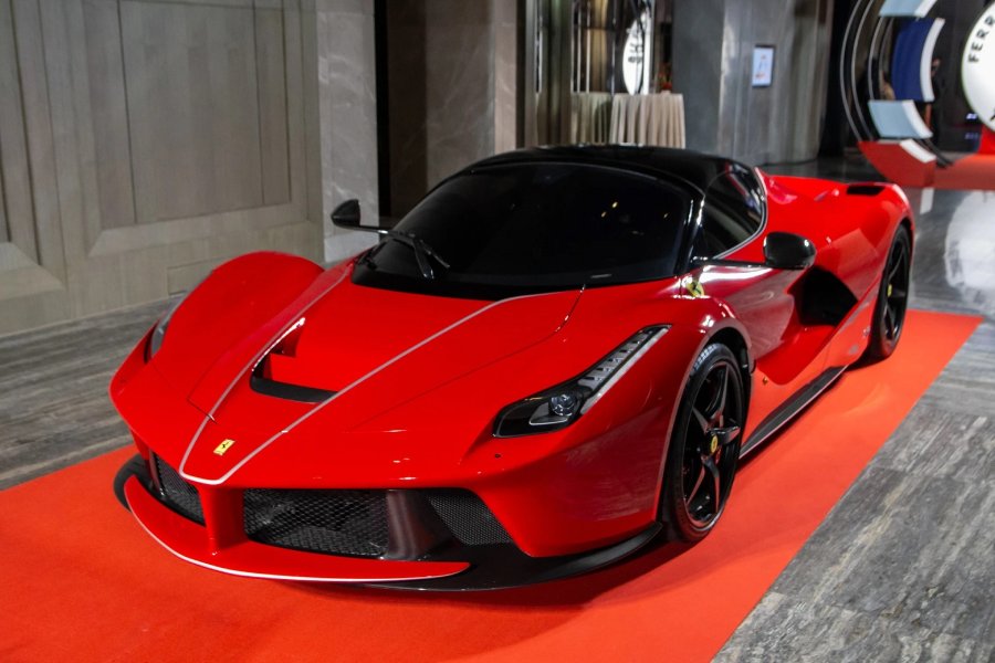 dau xe ferrari llaferrari tinbanxe