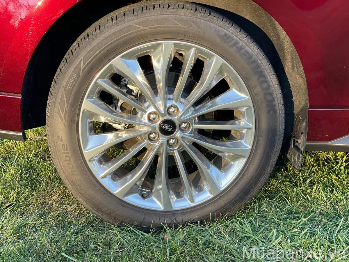 mam va lop xe ford edge tinbanxe vn