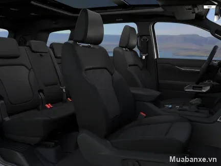 Ford Everest hàng ghế trước (chi tiết) Ford Everest hàng ghế trước với thiết kế hiện đại và tiện nghi (góc khác)