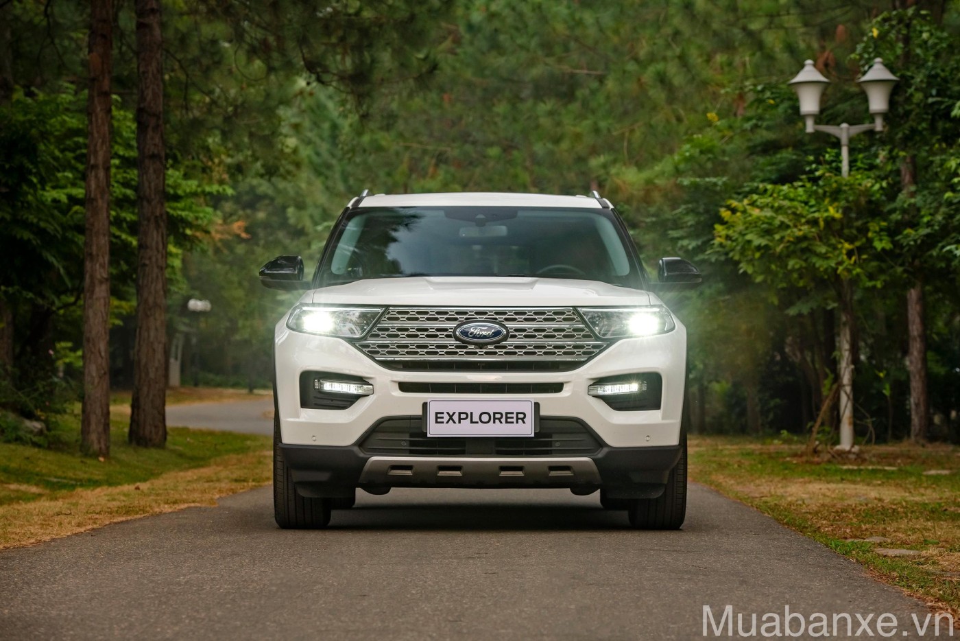 dau xe ford explorer tinbanxe vn