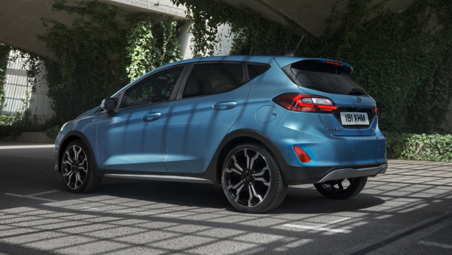 Thiết kế đuôi xe ford fiesta 