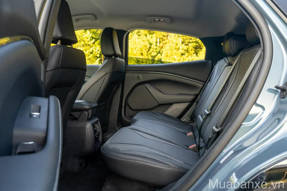 he thong ghe ngoi tren xe ford mustang tinbanxe vn