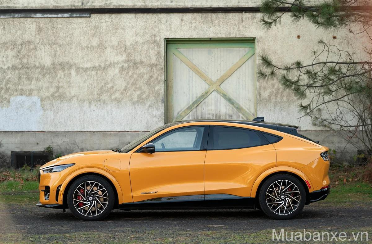 than xe ford mustang tinbanxe vn