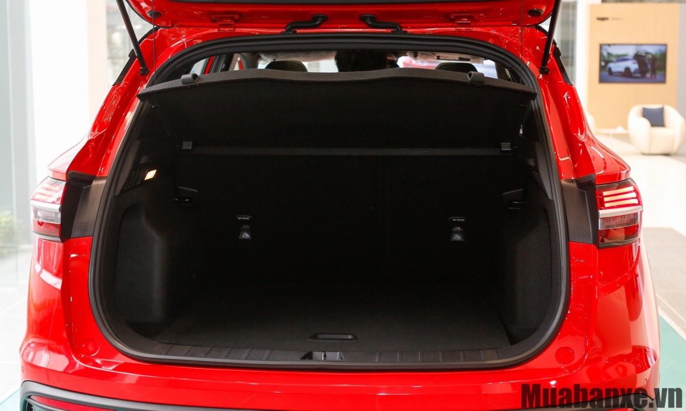 Khoang hành lý Geely Coolray