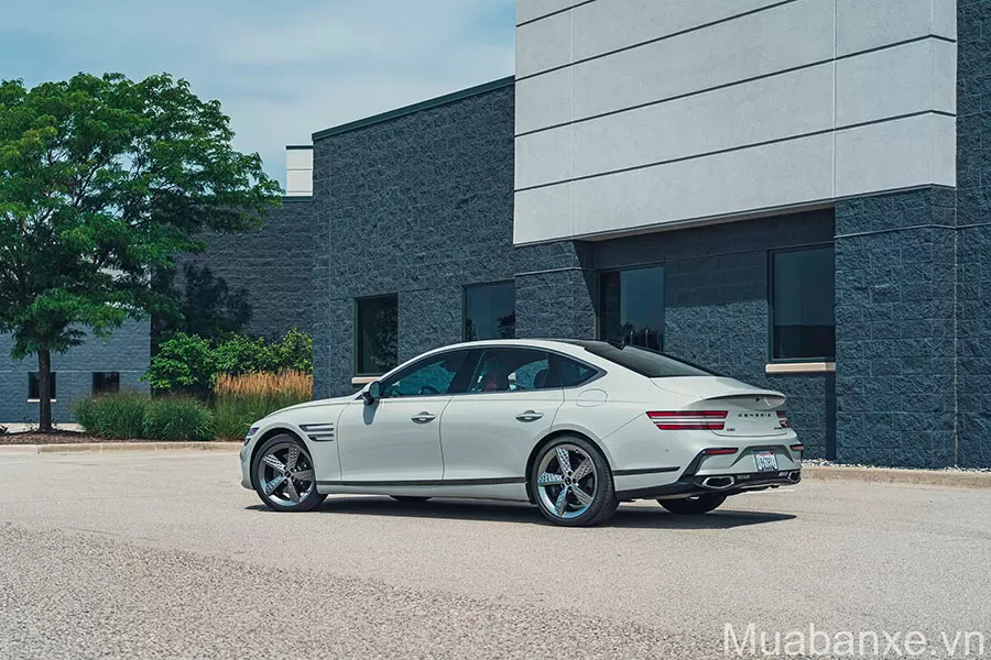 duoi xe genesis g80