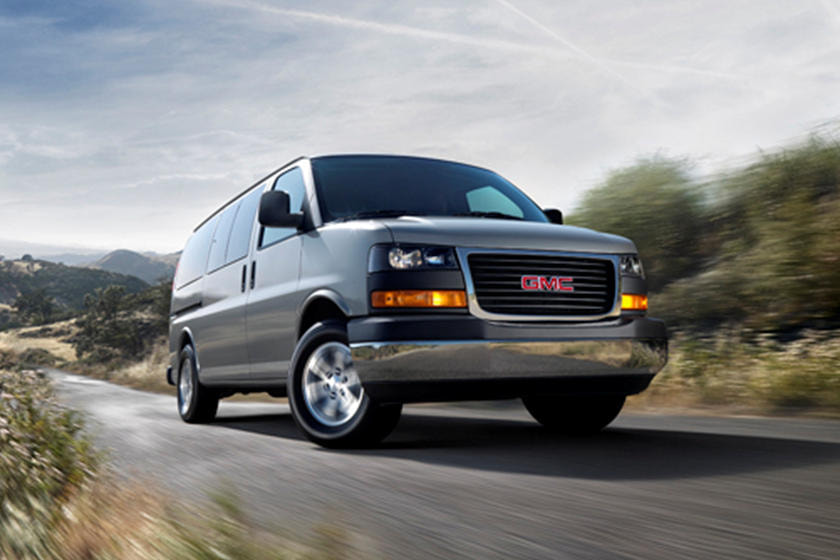 Thiết kế đầu xe gmc savana passenger 