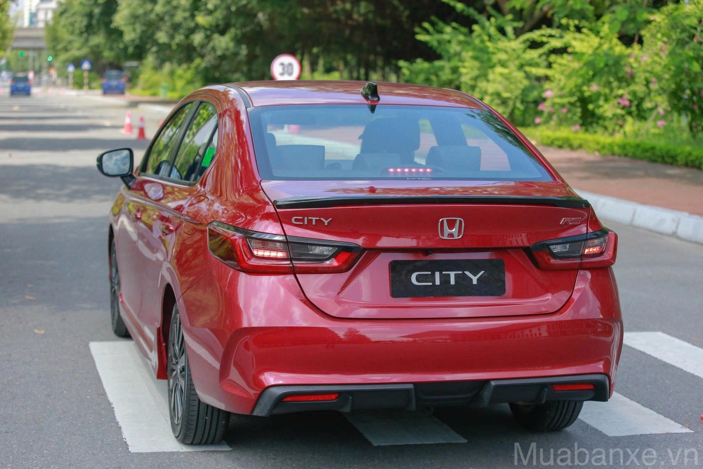 duoi xe honda city tinbanxe vn
