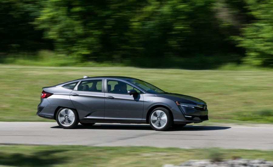 So sánh xe honda clarity 