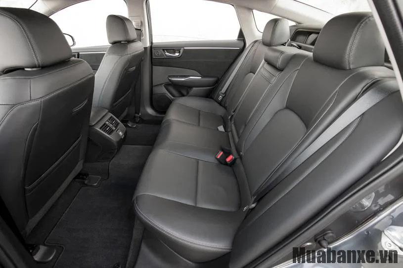 hang ghe sau tren xe honda clarity