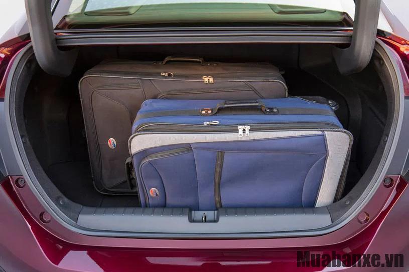 khoang hanh li tren xe honda clarity